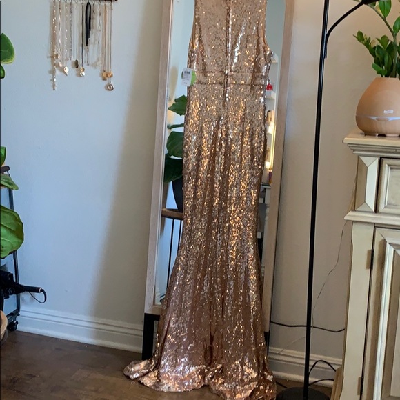 Dress - Picture 5 of 6